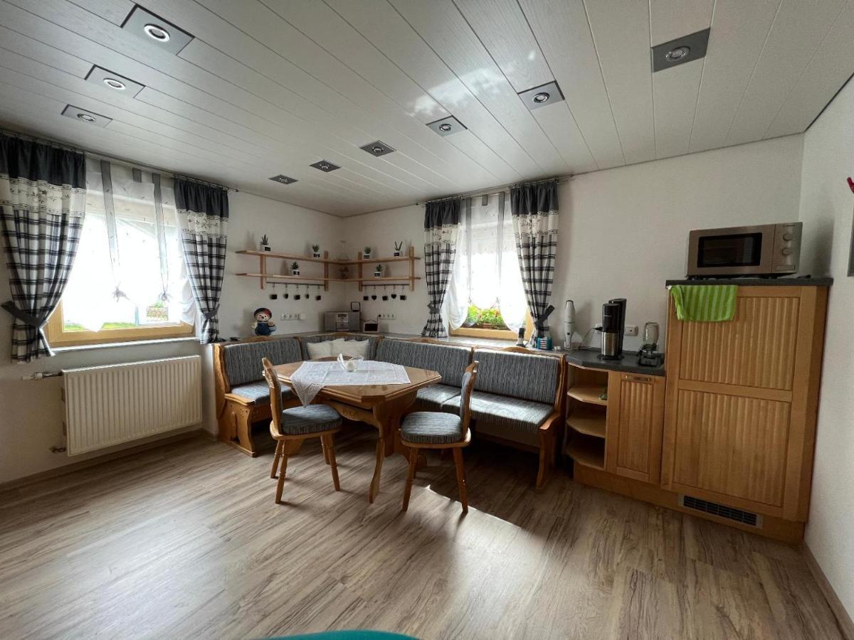 Ferienwohnung "Auszeit" Mit Garten Sankt Oswald-Riedlhuette Exteriör bild