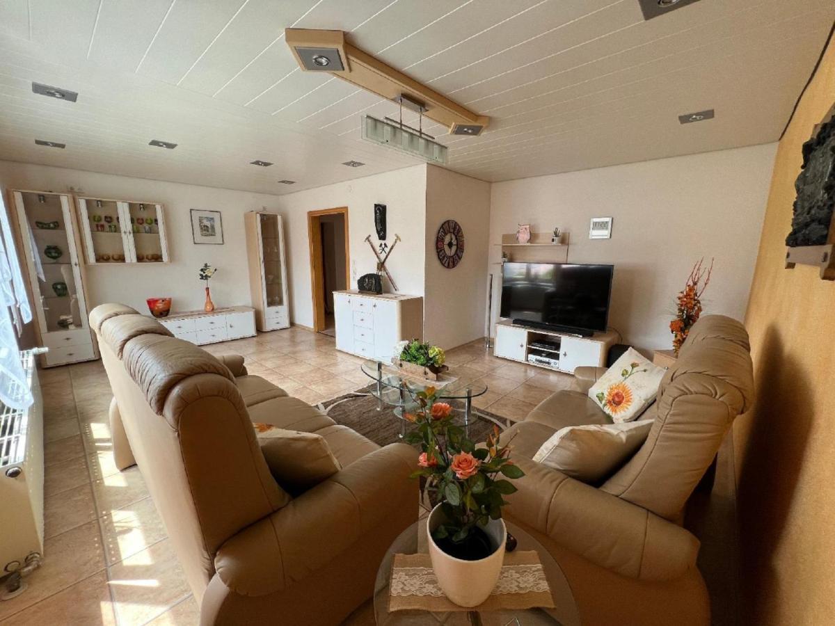 Ferienwohnung "Auszeit" Mit Garten Sankt Oswald-Riedlhuette Exteriör bild