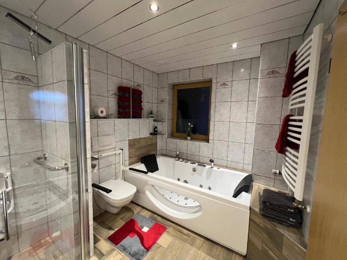 Ferienwohnung "Auszeit" Mit Garten Sankt Oswald-Riedlhuette Exteriör bild